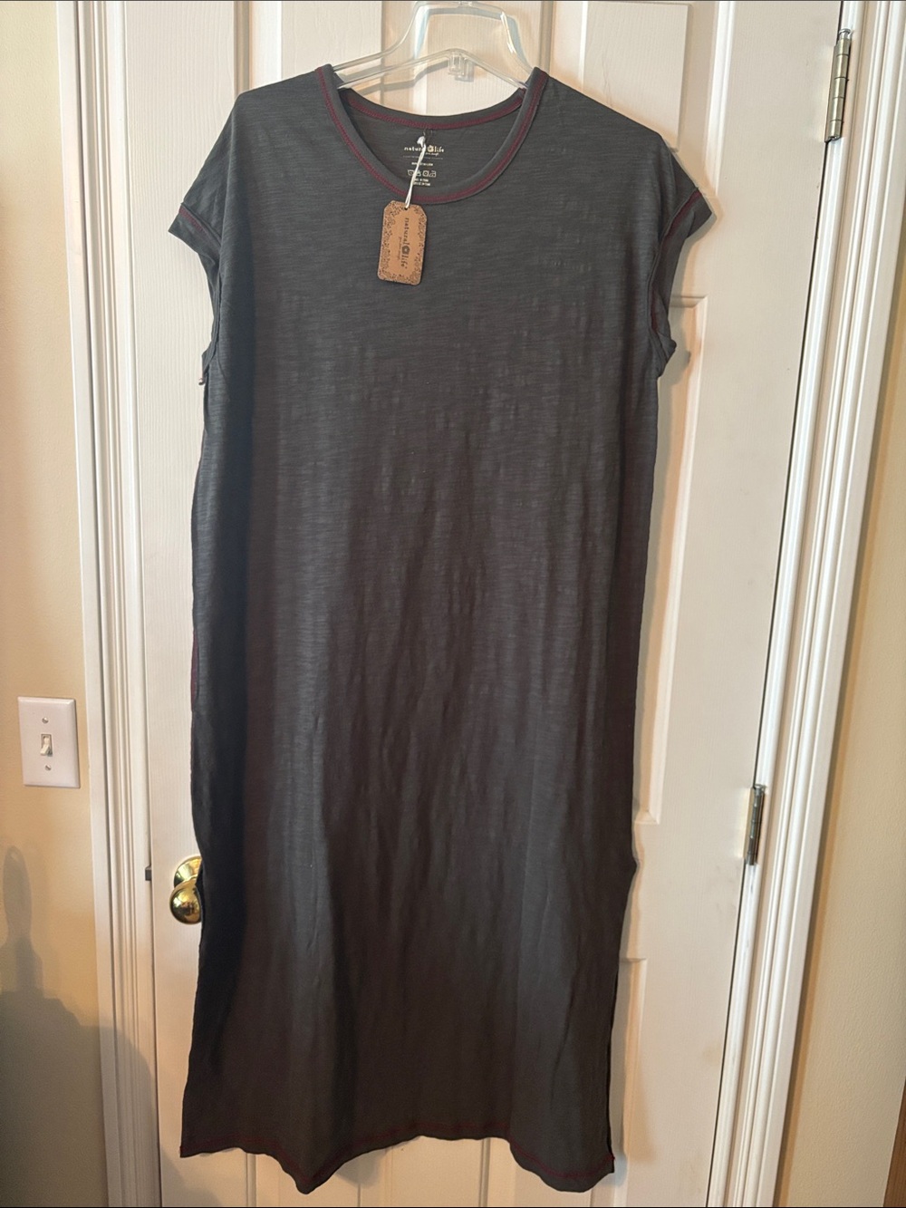 Casual Dark g ray Maxi T-Shirt Dress with Maroon Trim